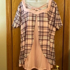Women’s plus size 3X pink, and gray shirt New without tags